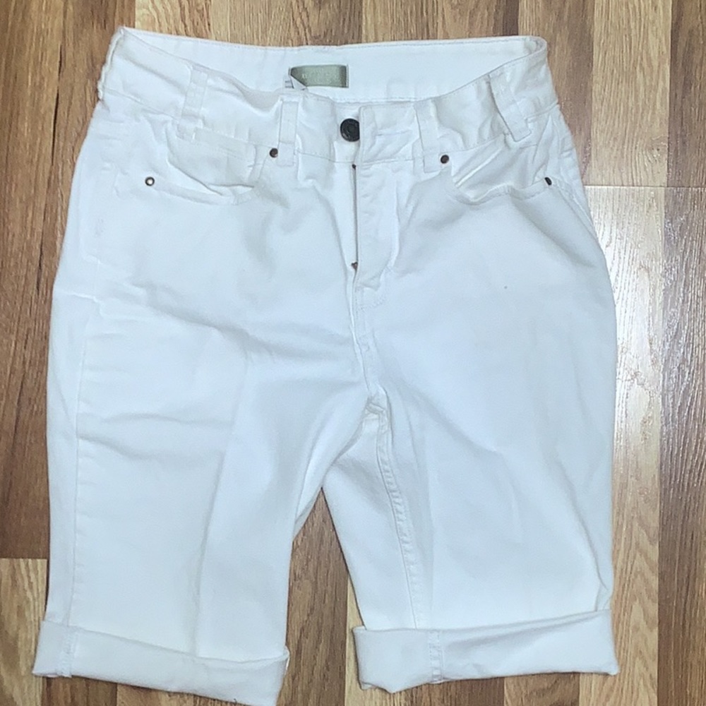 White cutoffs. Size 10
